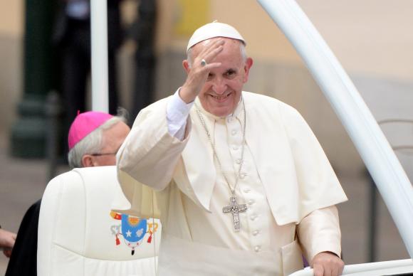 Papa fala de Síria e terrorismo em mensagem de Natal