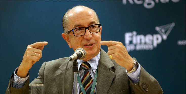 Unificar impostos e reduzir encargos. É a reforma tributária