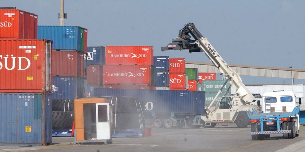 Balança comercial tem superávit de US$ 2,293 bilhões em julho