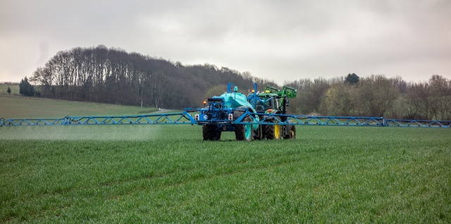 ACSP alerta para dependência do Brasil da importação de fertilizantes