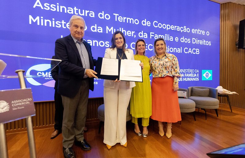 CACB firma parceria com Ministério da Mulher para capacitar empreendedoras