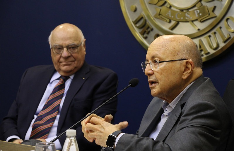 'Arcabouço fiscal é responsável, mas não reduz endividamento', diz Maílson 
