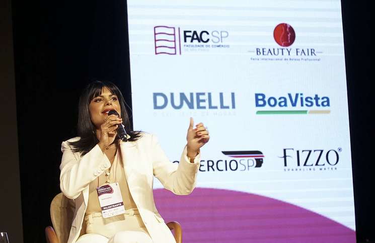 O império de Renata França construído com as próprias mãos