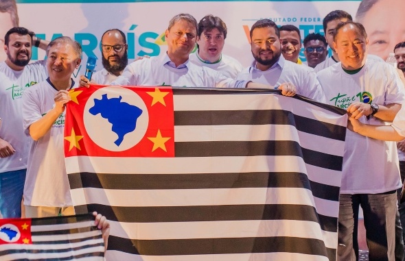 Tarcísio de Freitas é eleito governador de São Paulo 