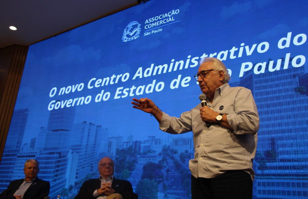 ‘O governo precisa estar onde o povo está’