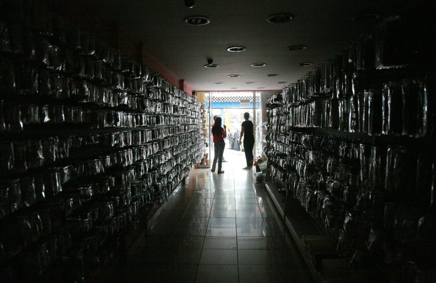 Mais de 500 mil moradores da Grande SP continuam sem luz 4 dias após temporal