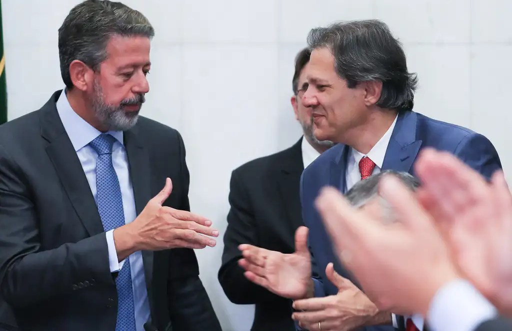 Imprudência, conflito e mistificação