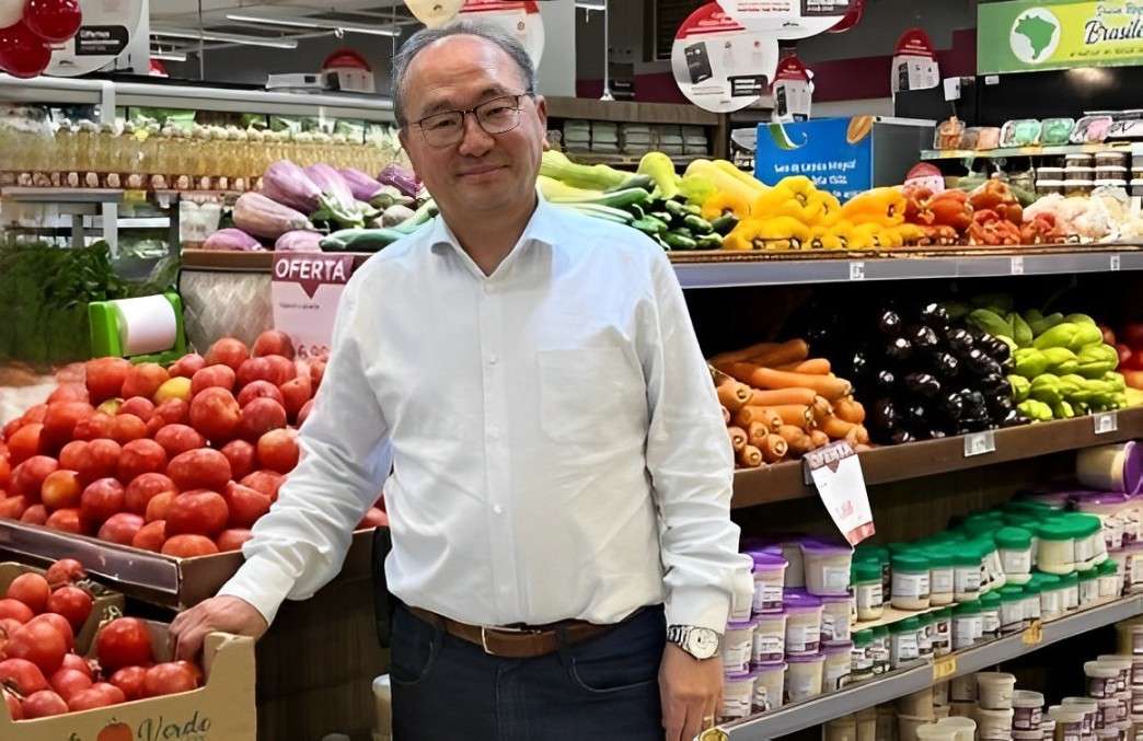A fórmula do Hirota para competir com gigantes dos supermercados