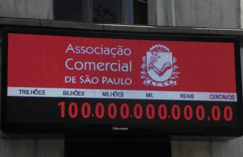 Impostômetro: arrecadação chega a R$ 100 bi nos primeiros 8 dias de 2025