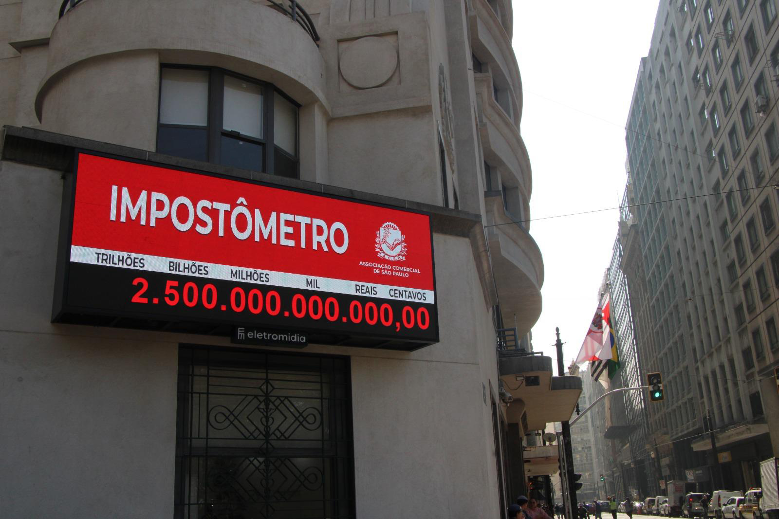 Impostômetro da ACSP atinge R$ 2,5 trilhões mais cedo que em 2023