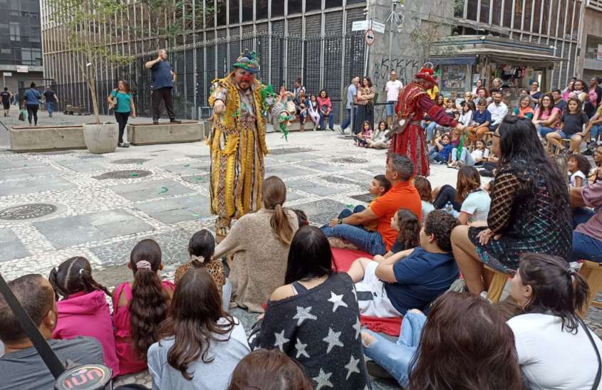 Peça ‘Acorda’ desperta o interesse de crianças para a arquitetura de SP