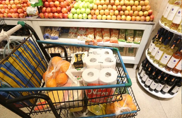Em julho, vendas no comércio varejista crescem 0,6%