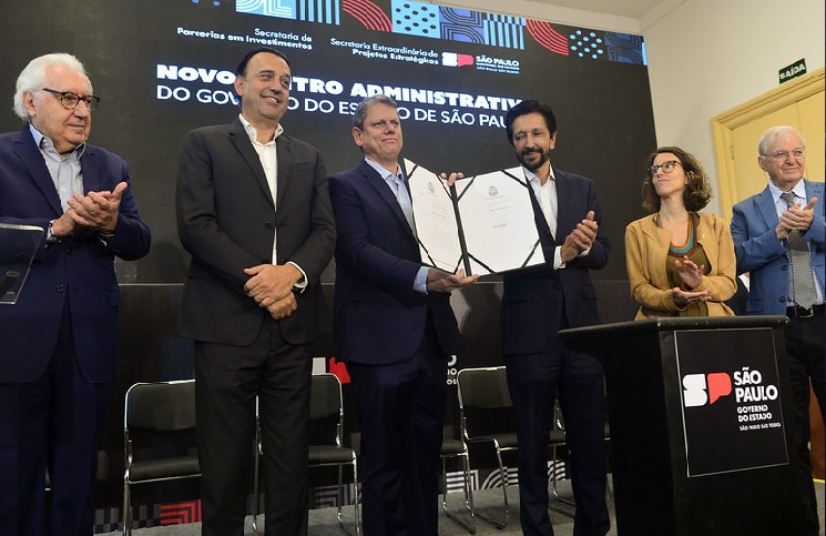 Tarcísio vai mudar sede do governo para a região da Cracolândia