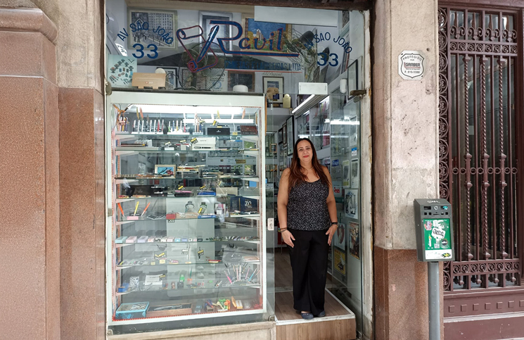 Há 70 anos no Centro, Ravil é a 'mina de ouro' dos aficionados por canetas