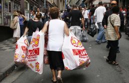 Vendas no varejo crescem 4,7% em 2024, informa IBGE