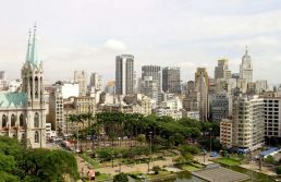 Número de empresas no centro histórico de SP volta a crescer