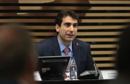 Galípolo sugere cautela sobre dados que indicam desaceleração da economia