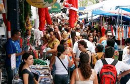 Busca Busca atrai novos compradores para a região do Brás 