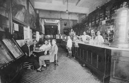 Rei do Filet, 110 anos, resiste fatiando o tempo e com o cardápio intacto
